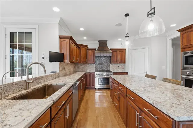 112 Mirage DRIVE gallery image 9