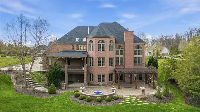 112 Mirage DRIVE gallery image 17