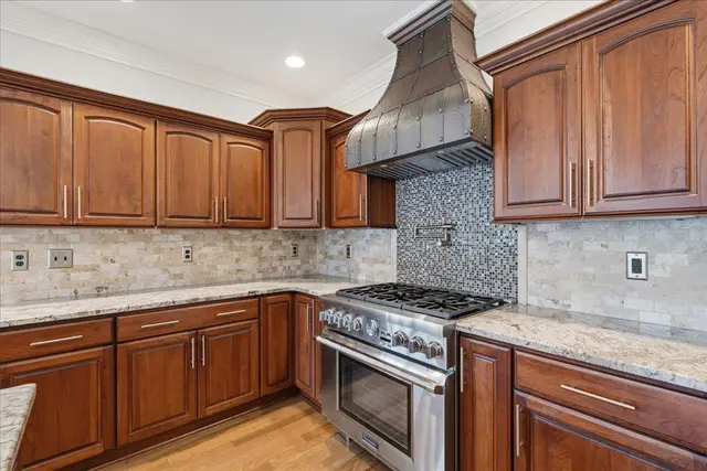 112 Mirage DRIVE gallery image 26