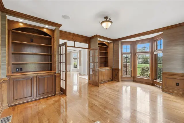 112 Mirage DRIVE gallery image 47