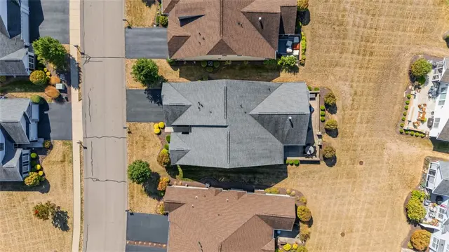 112 Old Glory Ln gallery image 10