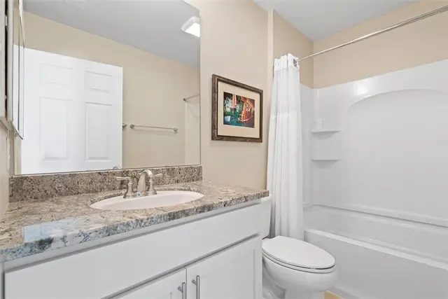 112 Old Glory Ln gallery image 11