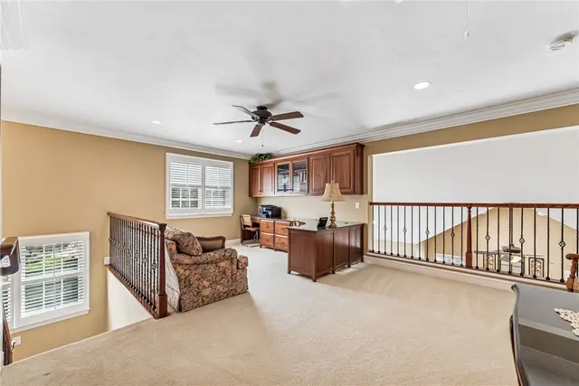 112 Redmond Ct gallery image 14