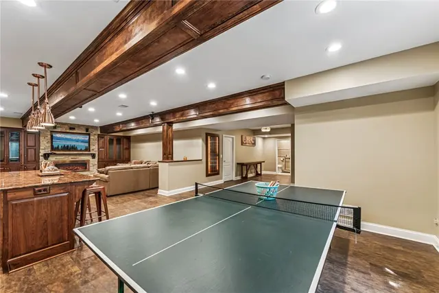 112 Redmond Ct gallery image 38