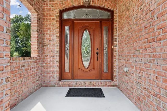 112 Redmond Ct gallery image 41