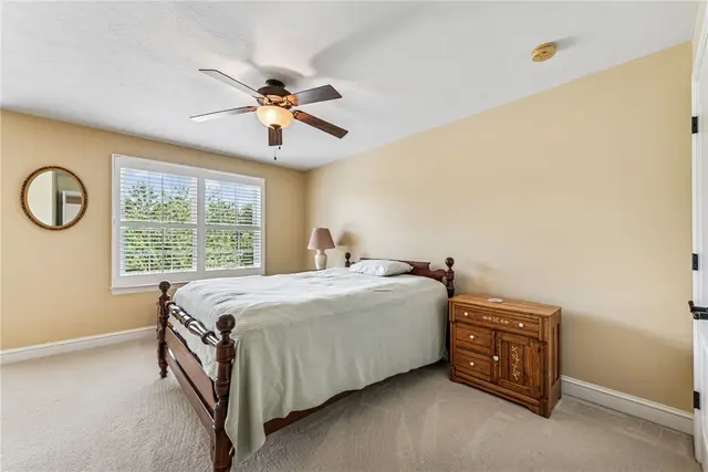 112 Redmond Ct gallery image 44