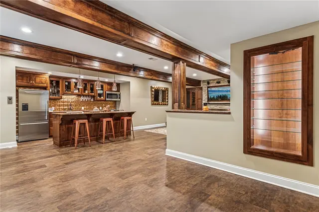 112 Redmond Ct gallery image 45