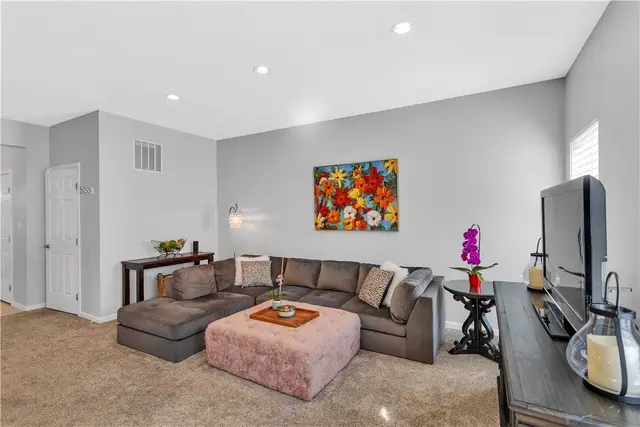 112 Southern Valley Ct gallery image 10