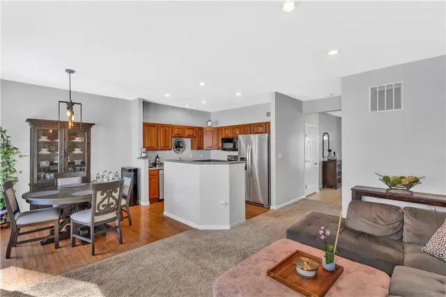 112 Southern Valley Ct gallery image 11