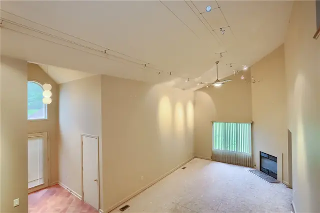 112 Trolley Court gallery image 19