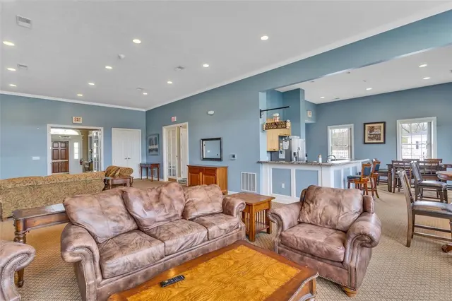 1123 Prescott Pl gallery image 14