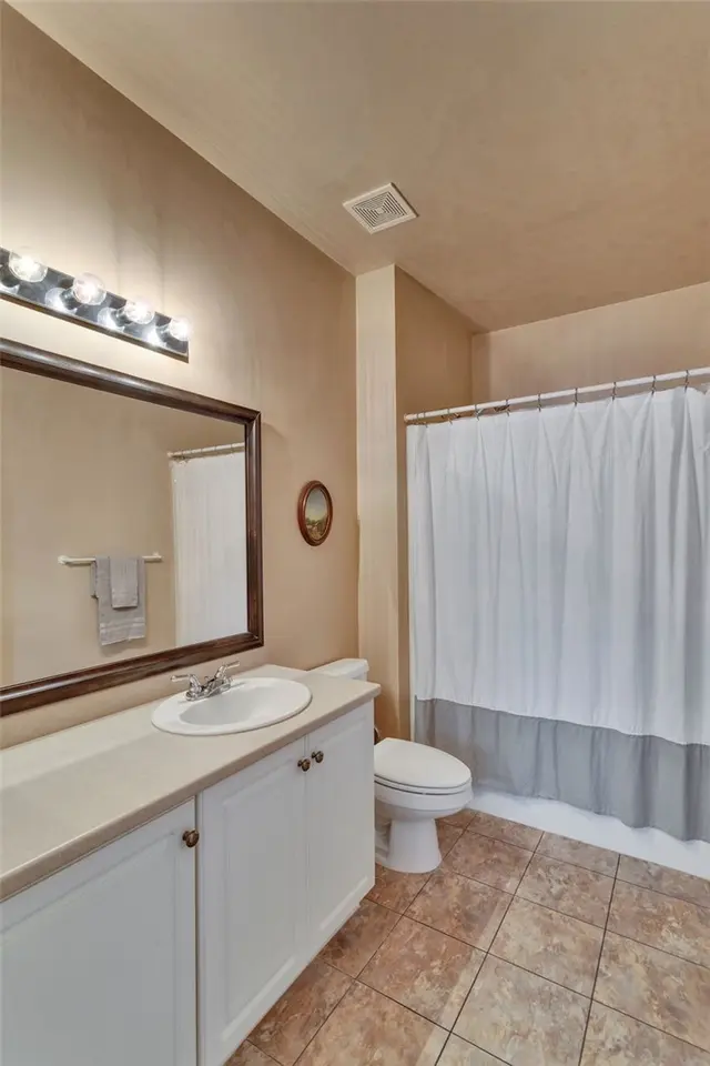 1123 Prescott Pl gallery image 19