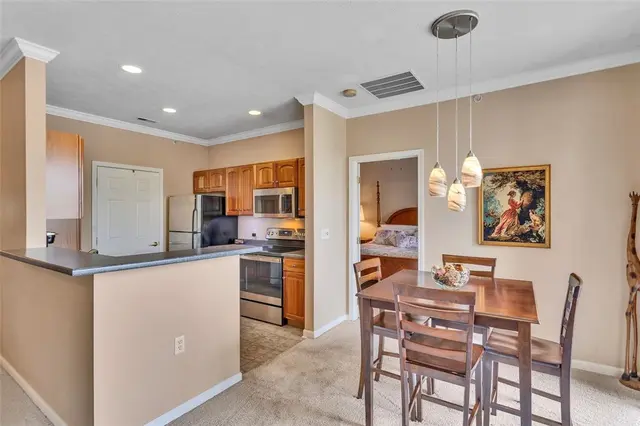 1123 Prescott Pl gallery image 27