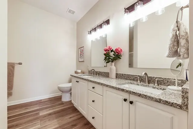 1127 Prescott Pl gallery image 6