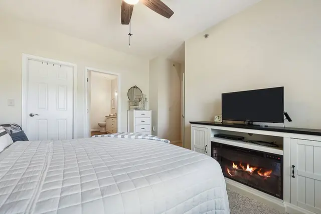 1127 Prescott Pl gallery image 17