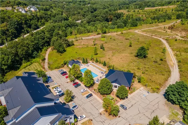 1127 Prescott Pl gallery image 34