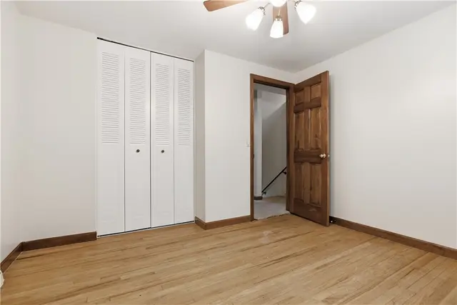 1129 King George Court gallery image 3