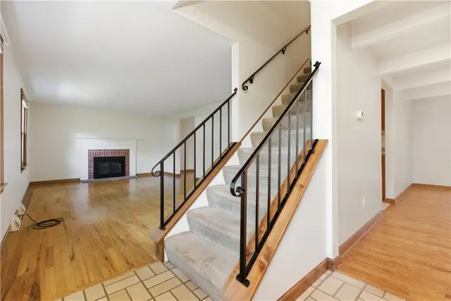 1129 King George Court gallery image 7