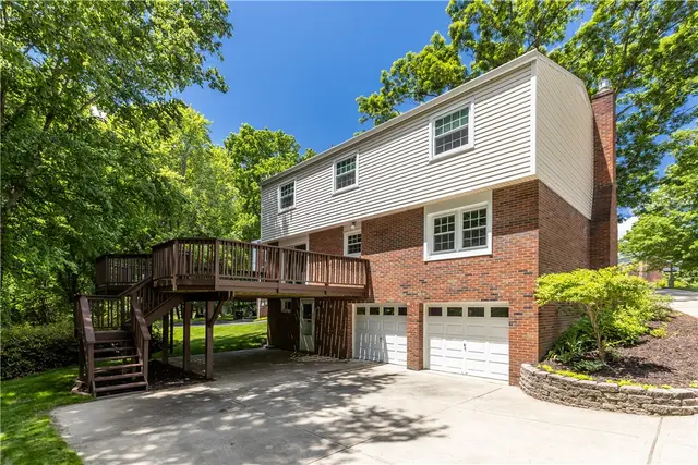 1129 King George Court gallery image 9