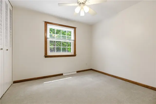 1129 King George Court gallery image 19