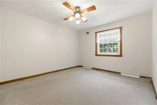 1129 King George Court gallery image 20