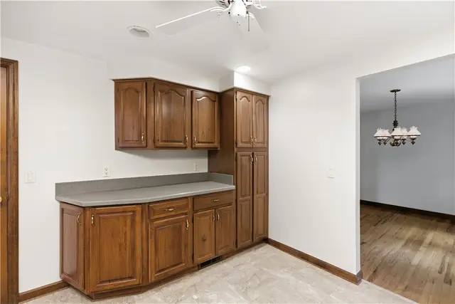 1129 King George Court gallery image 22