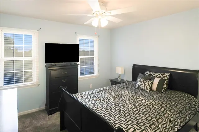 113 Autumn Hill Drive gallery image 17