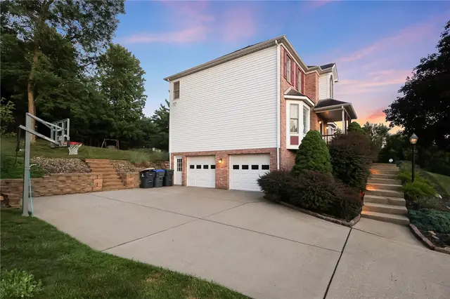 113 Autumn Hill Drive gallery image 18
