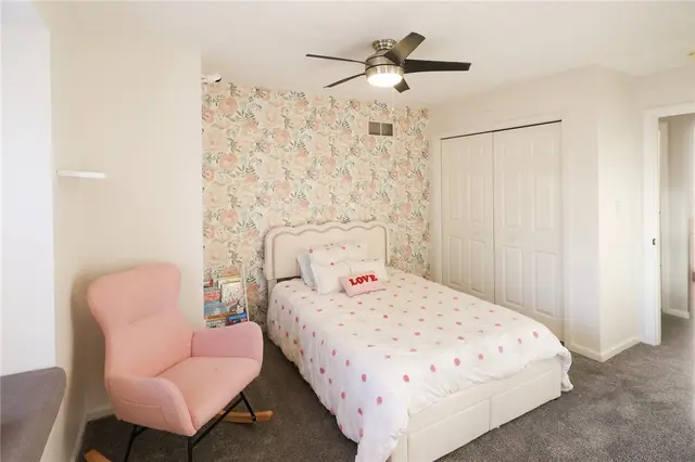113 Autumn Hill Drive gallery image 23