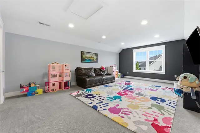 113 Birch Dr gallery image 12