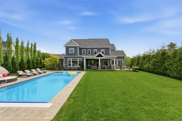 113 Birch Dr gallery image 36