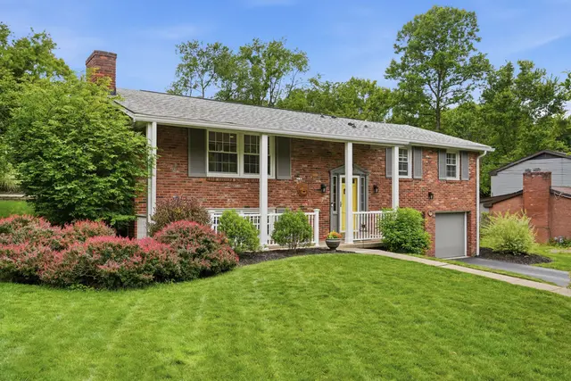 113 Farmingdale DRIVE