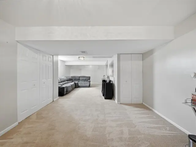 113 Foxwood Dr gallery image 11