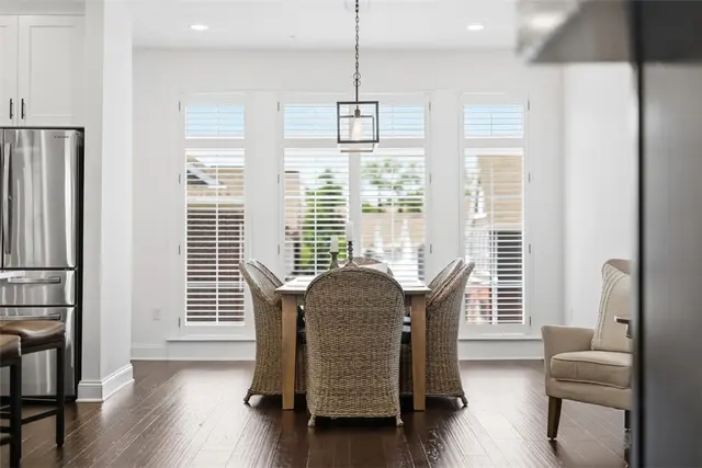 113 Meeder Ln gallery image 3
