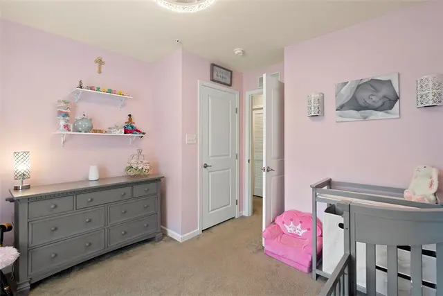 113 Mews Lane gallery image 7