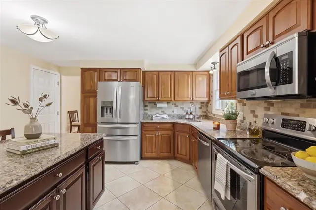 113 N Harleston Dr gallery image 25
