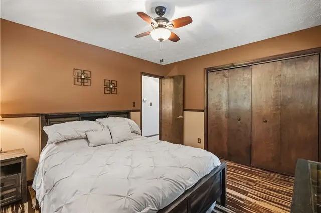 113 Sharbot Dr gallery image 37
