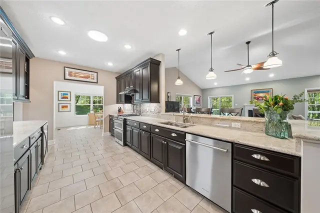 113 Stillwater Ln gallery image 14