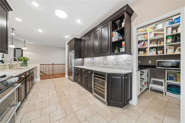 113 Stillwater Ln gallery image 18