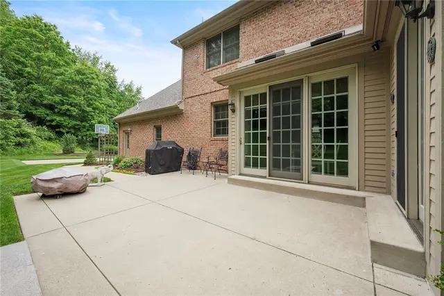 113 W Wild Cherry Drive gallery image 3