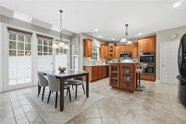 113 W Wild Cherry Drive gallery image 6