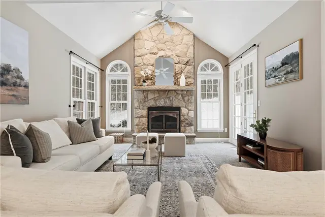 113 W Wild Cherry Drive gallery image 7