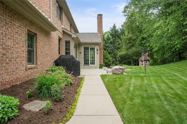 113 W Wild Cherry Drive gallery image 15