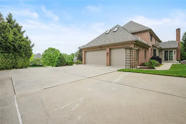 113 W Wild Cherry Drive gallery image 19