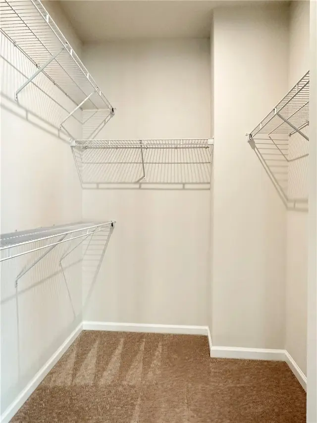 114 Curtis Ct. gallery image 2