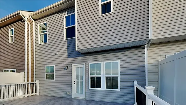 114 Curtis Ct. gallery image 13