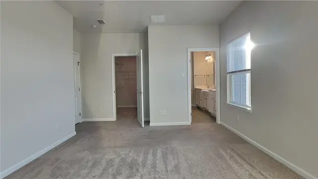114 Curtis Ct. gallery image 16