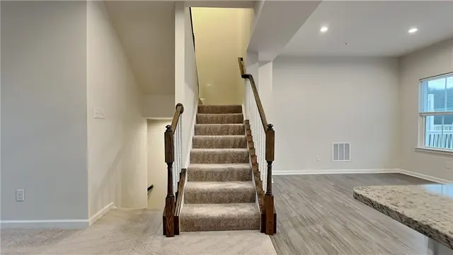 114 Curtis Ct. gallery image 17