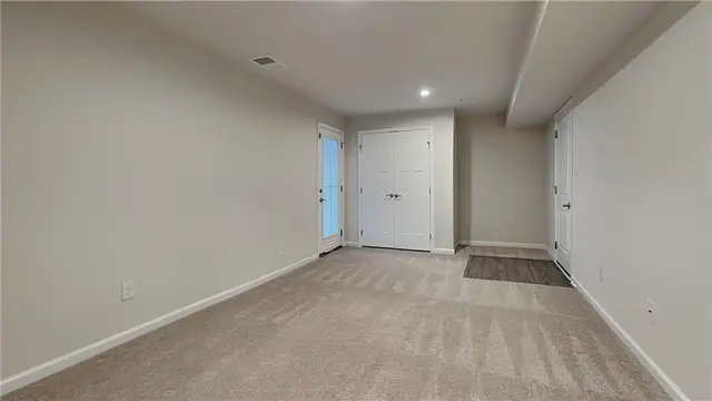 114 Curtis Ct. gallery image 30