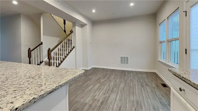 114 Curtis Ct. gallery image 36